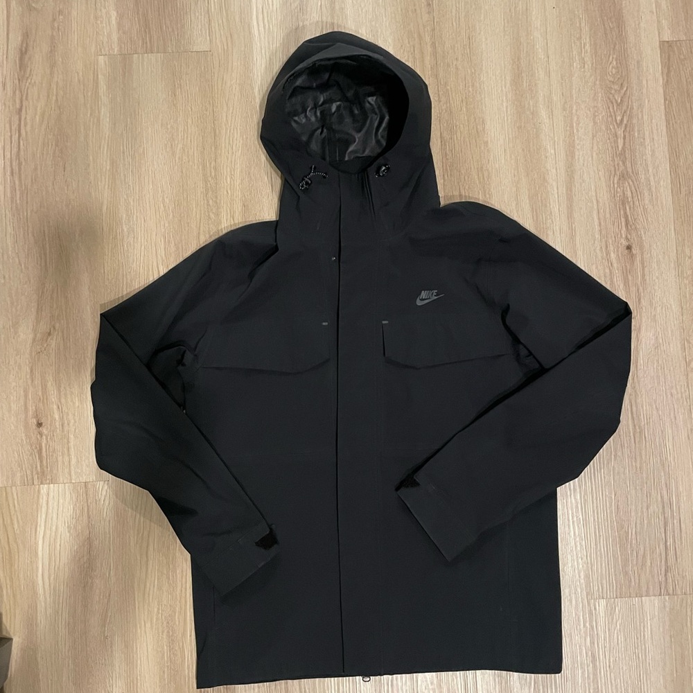 Nike Storm-Fit ADV Rain Coat